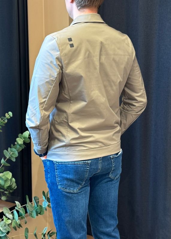 UBR - M Nano Jakke Driftwood